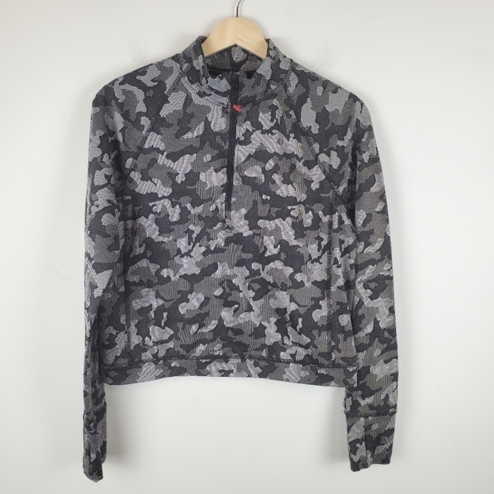 Spyder Active Cropped 1/4 zip Shirt Womens Medium Gray Black‎ Camo Thumb holes